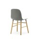 Sedia Form Chair Grigia Gambe in Rovere Normann Copenhagen