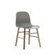 Sedia Form Chair Grigia Gambe in Noce Normann Copenhagen