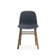 Sedia Form Chair Blu Gambe in Noce Normann Copenhagen