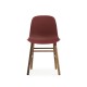 Sedia Form Chair Rossa Gambe in Noce Normann Copenhagen