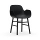 Sedia Form Armchair Gambe in Rovere verniciato nero Normann Copenhagen